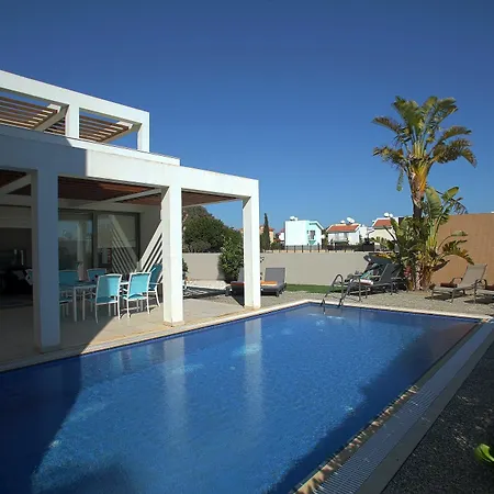 Villa Napa Pearl